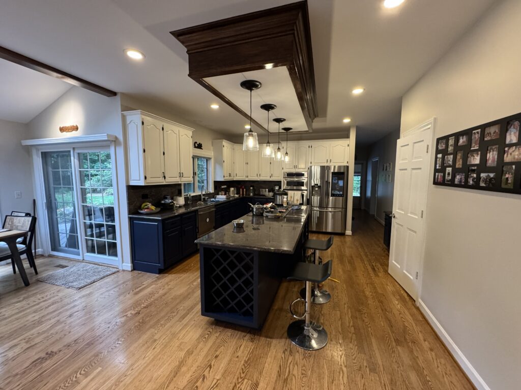 Kitchen Cabinet Refinishing & Painting