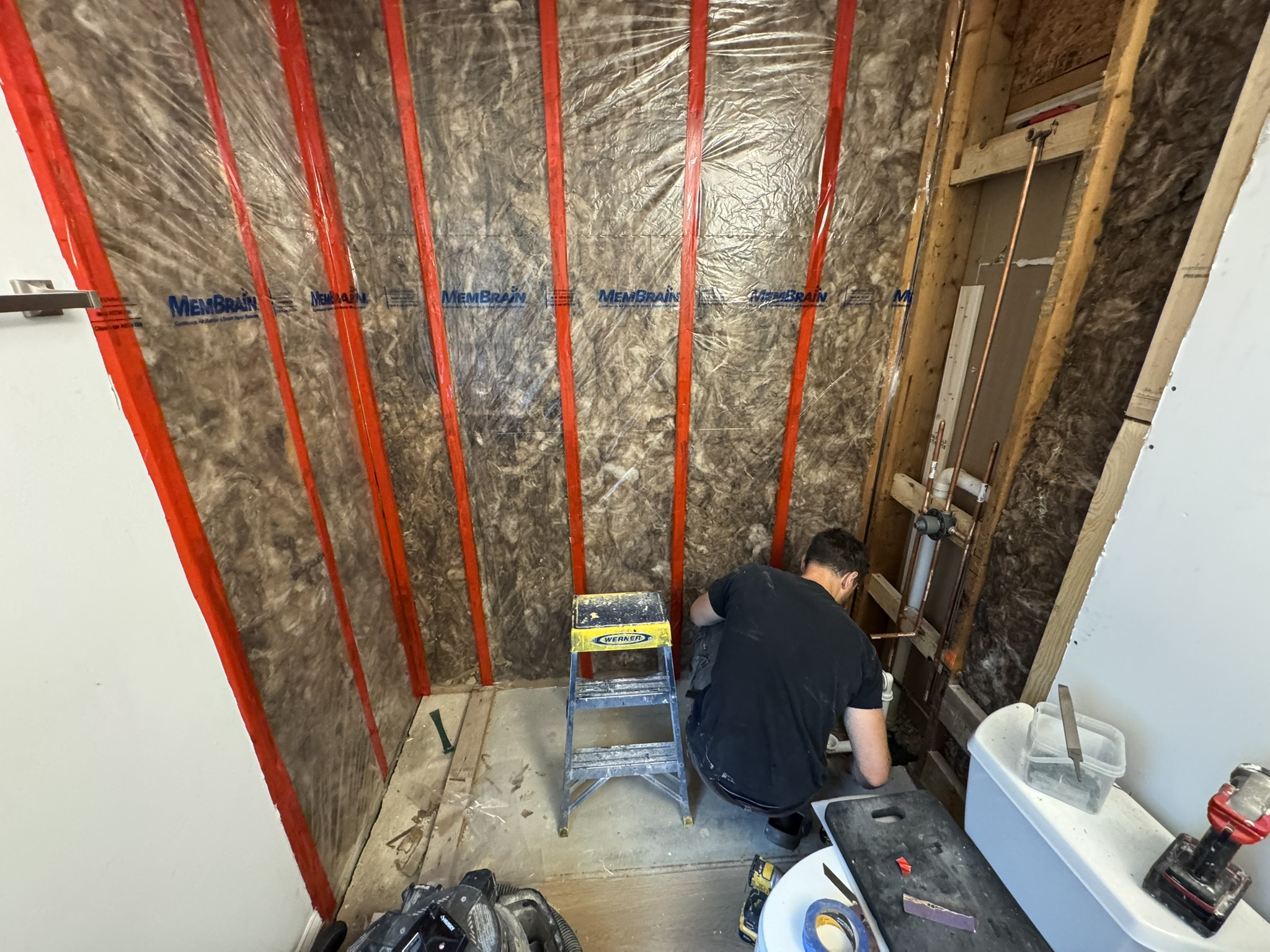 Bathroom before remodeling in Aurora IL