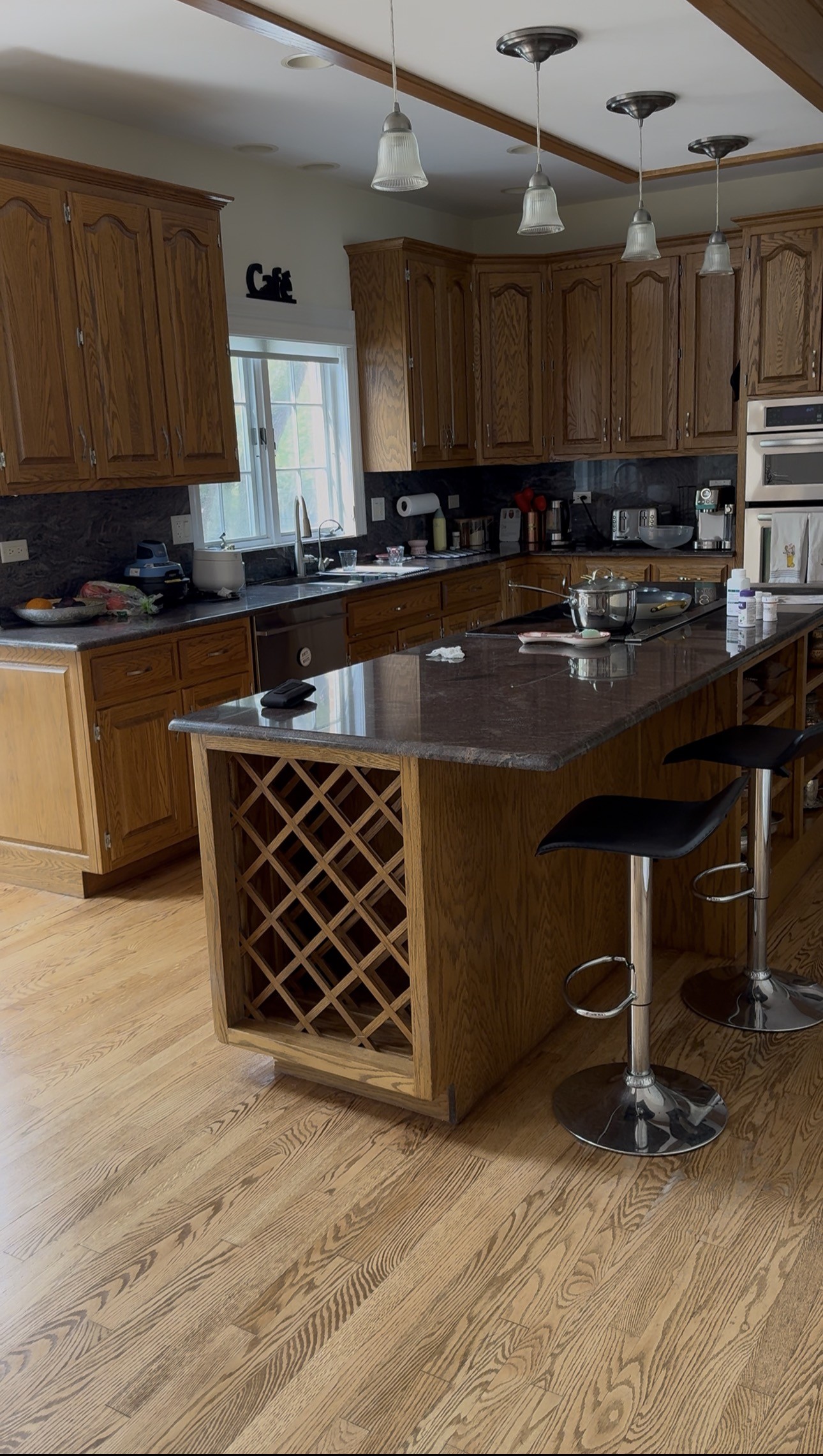 Existing kitchen cabinets before refinishing in Deer Park IL